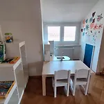 Appartement Comfortable House With Two Floors *