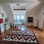 Appartement Comfortable House With Two Floors Linz