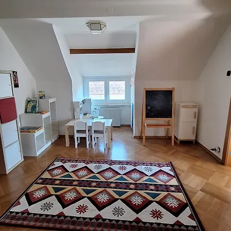 Appartement Comfortable House With Two Floors Linz
