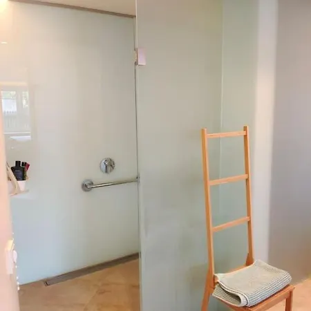 Comfortable House With Two Floors * לינץ