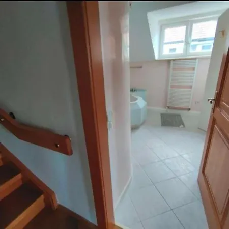 דירה Comfortable House With Two Floors לינץ