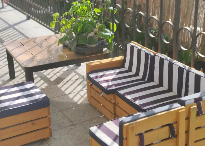 Comfortable House With Two Floors لينتز