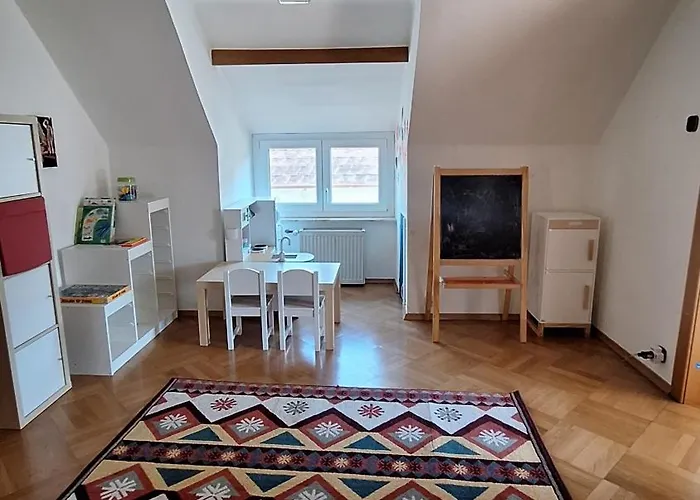 شقة Comfortable House With Two Floors لينتز